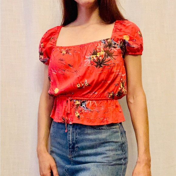 NWOT Reformation Beach Print cropped top. Xsmall. - Picture 5 of 11